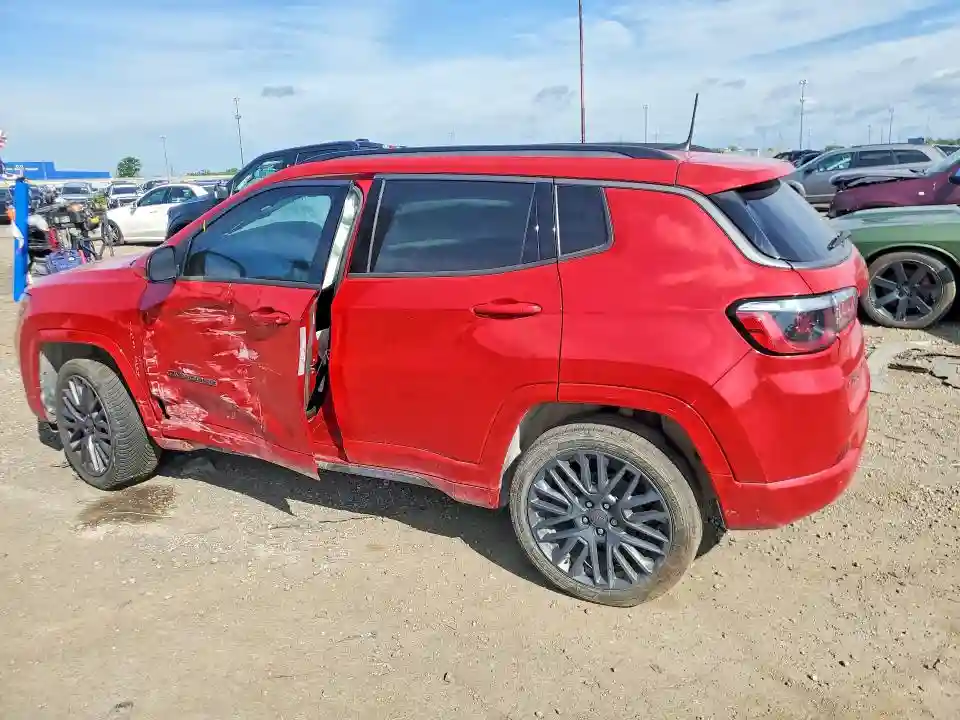 3C4NJDCB8NT131663 2022 JEEP COMPASS-1