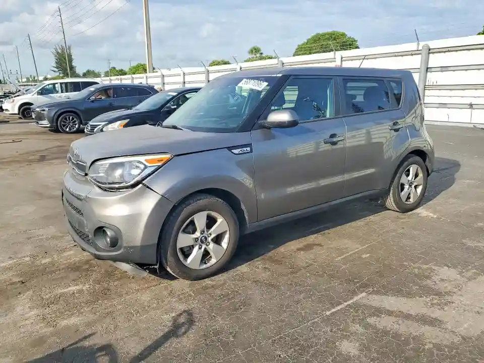 KNDJN2A29J7505044 2018 KIA SOUL-0
