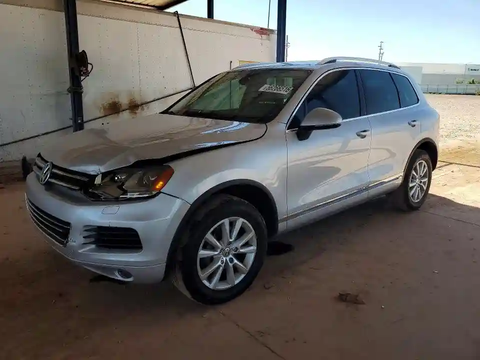 WVGEF9BP7DD002017 2013 VOLKSWAGEN TOUAREG-0