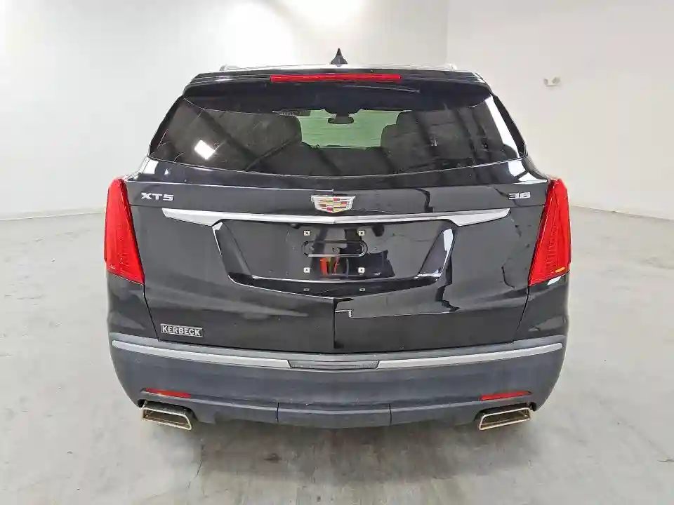 1GYKNERS0JZ233251 2018 CADILLAC XT5-5