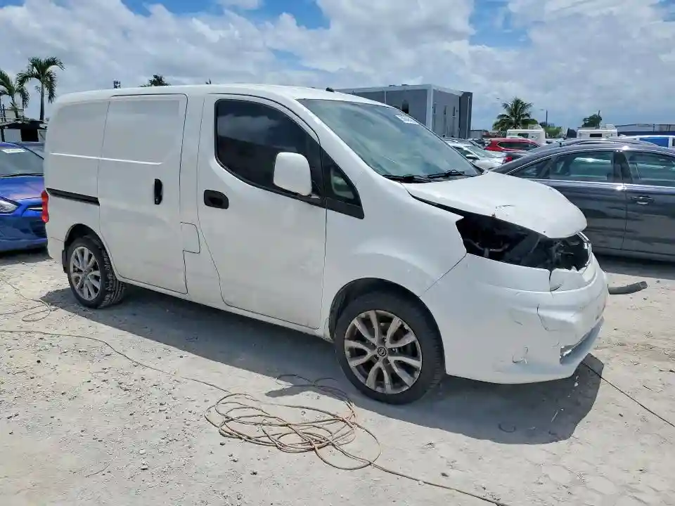 3N6CM0KN8FK735995 2015 NISSAN NV200 SV-3