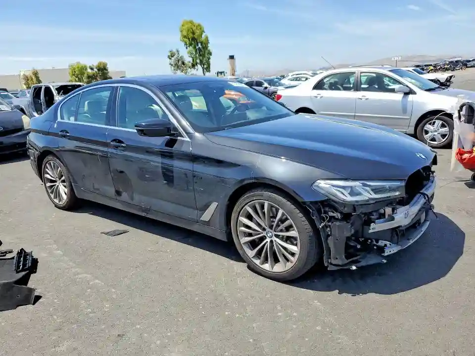 WBA13AG08MCG34023 2021 BMW 5 SERIES-3