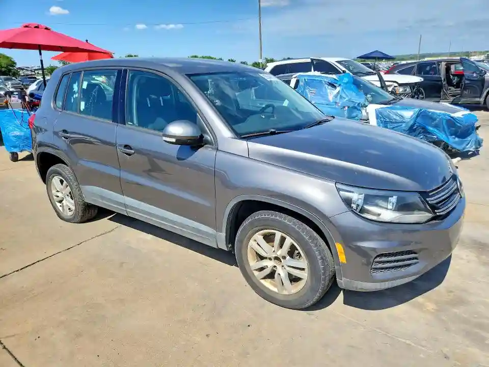 WVGAV3AX0EW550186 2014 VOLKSWAGEN TIGUAN-3