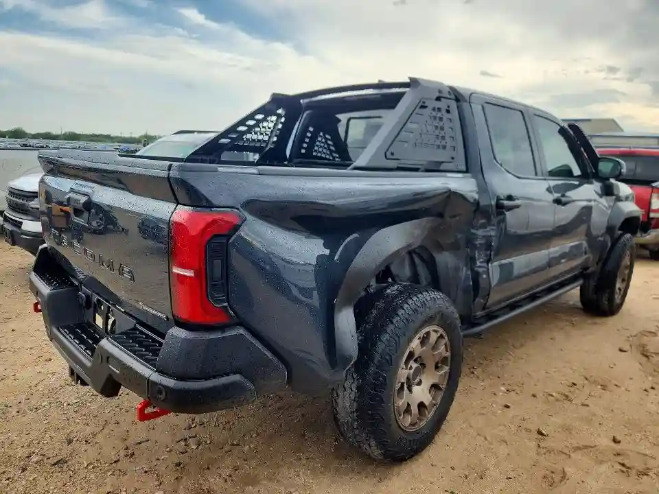 3TYLC5LN6ST043657 2025 TOYOTA TACOMA TRA-2