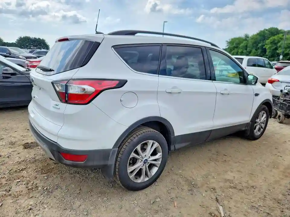 1FMCU0GD4JUB84987 2018 FORD ESCAPE-2