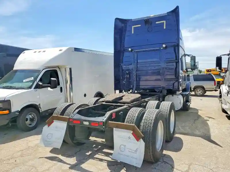 4V4M99DG9EN150111 2014 VOLVO VN-3