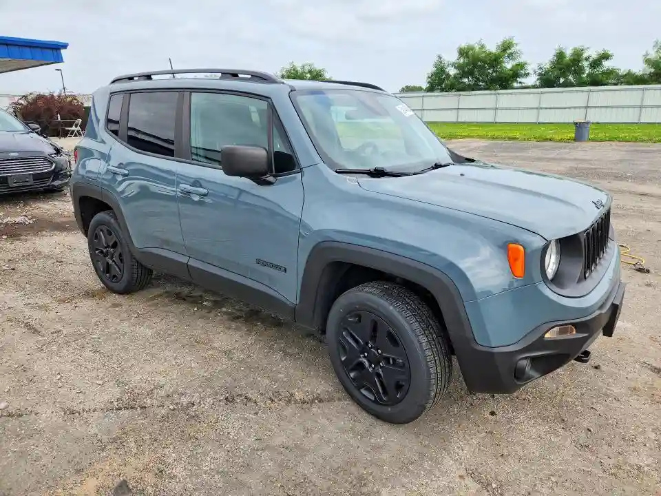 ZACCJBAB9JPH25579 2018 JEEP RENEGADE-3