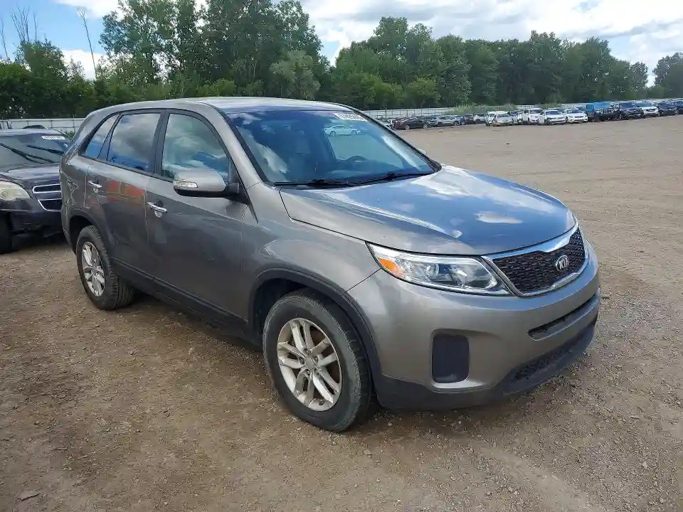 5XYKT3A60FG629622 2015 KIA SORENTO-3