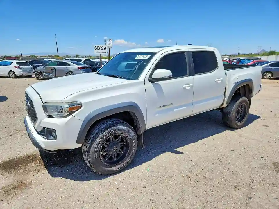 3TMCZ5AN8JM179154 2018 TOYOTA TACOMA-0