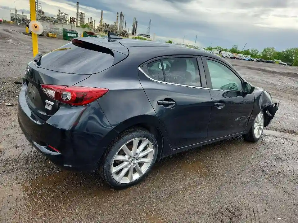 3MZBN1M32JM202158 2018 MAZDA 3-2