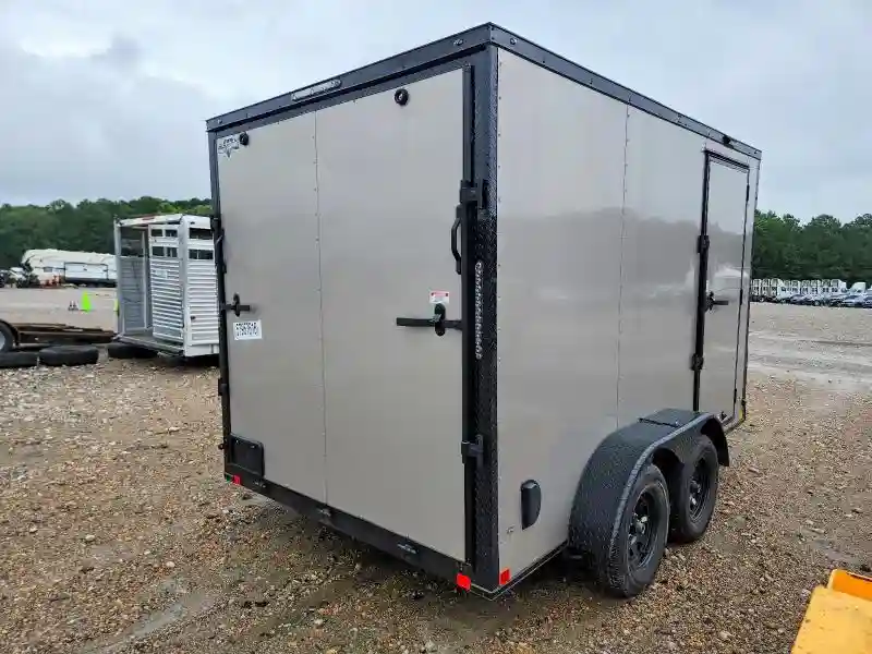 53NBE1225T1117493 2026 DIAMOND CARGO UNKNOWN-3
