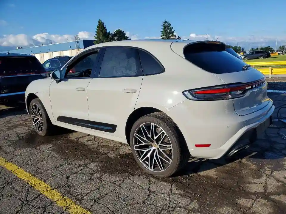 WP1AA2A51SLB03905 2025 PORSCHE MACAN-1