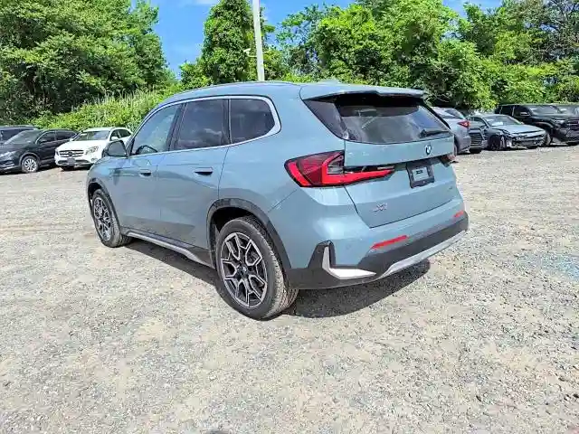 WBX73EF05T5612831 2026 BMW X1-1