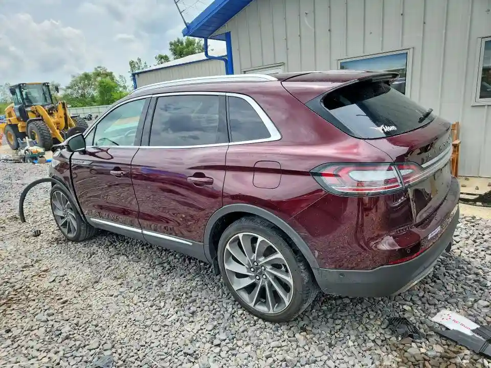 2LMPJ8KP0PBL07729 2023 LINCOLN NAUTILUS-1