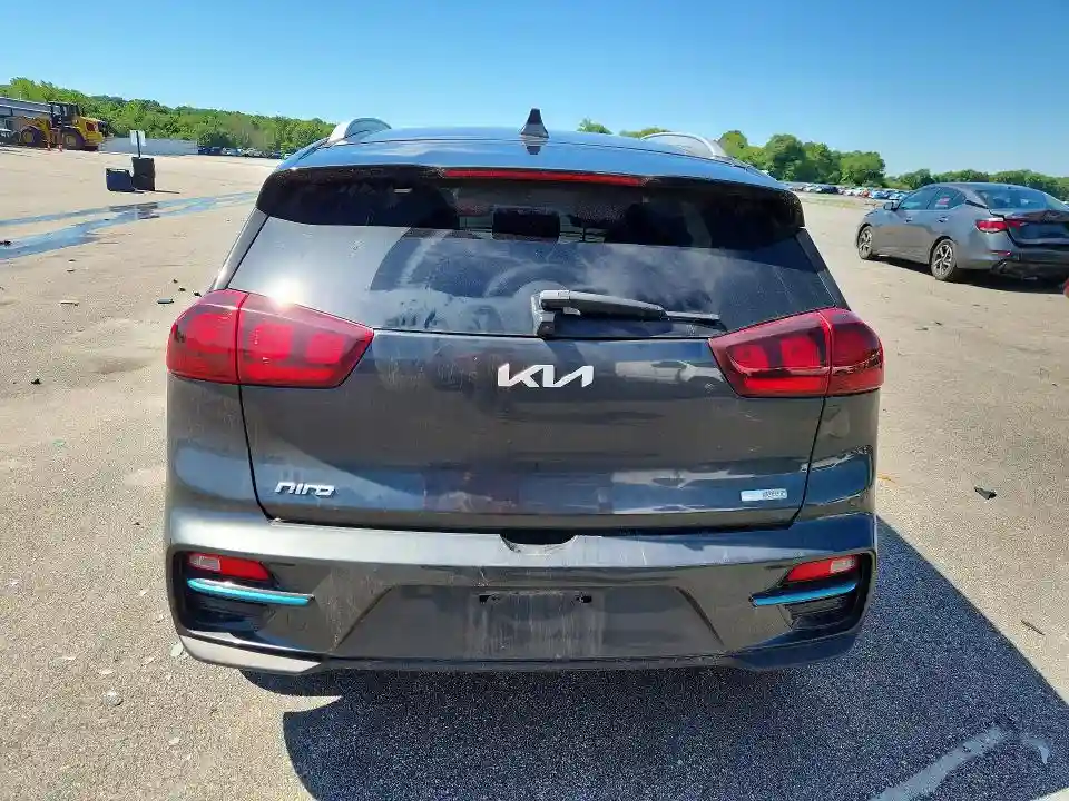 KNDCC3LG2N5159711 2022 KIA NIRO EV S-5