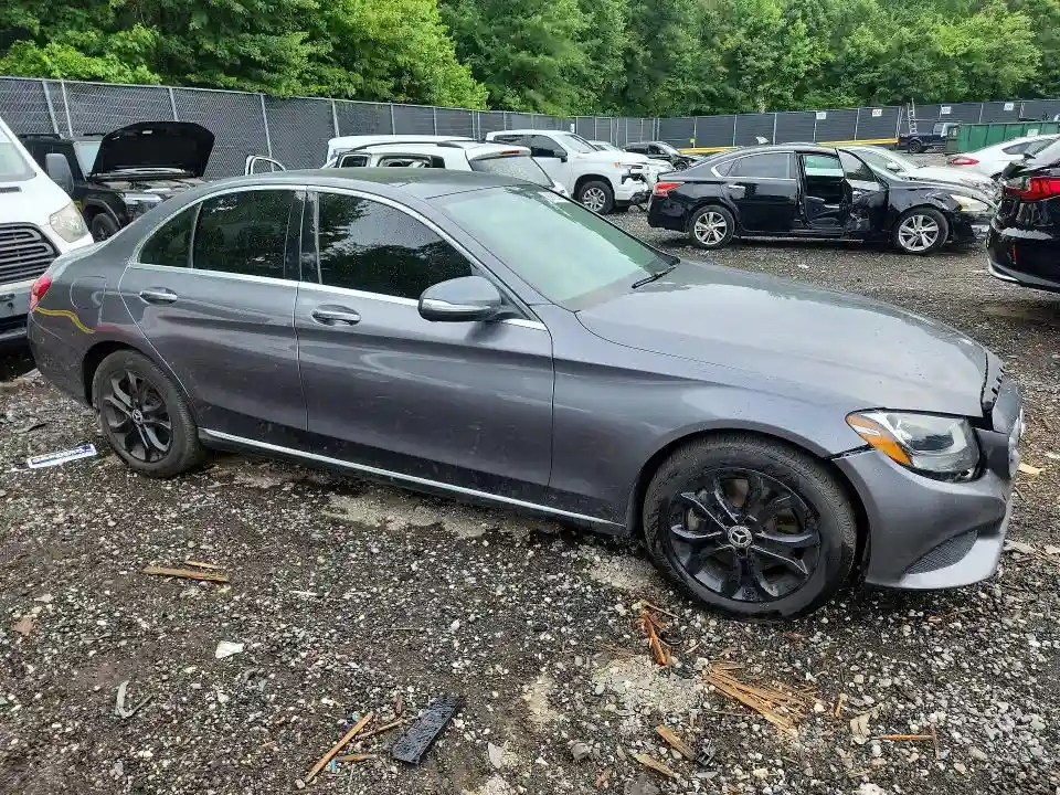 55SWF4KB5HU220728 2017 MERCEDES-BENZ C-CLASS-3