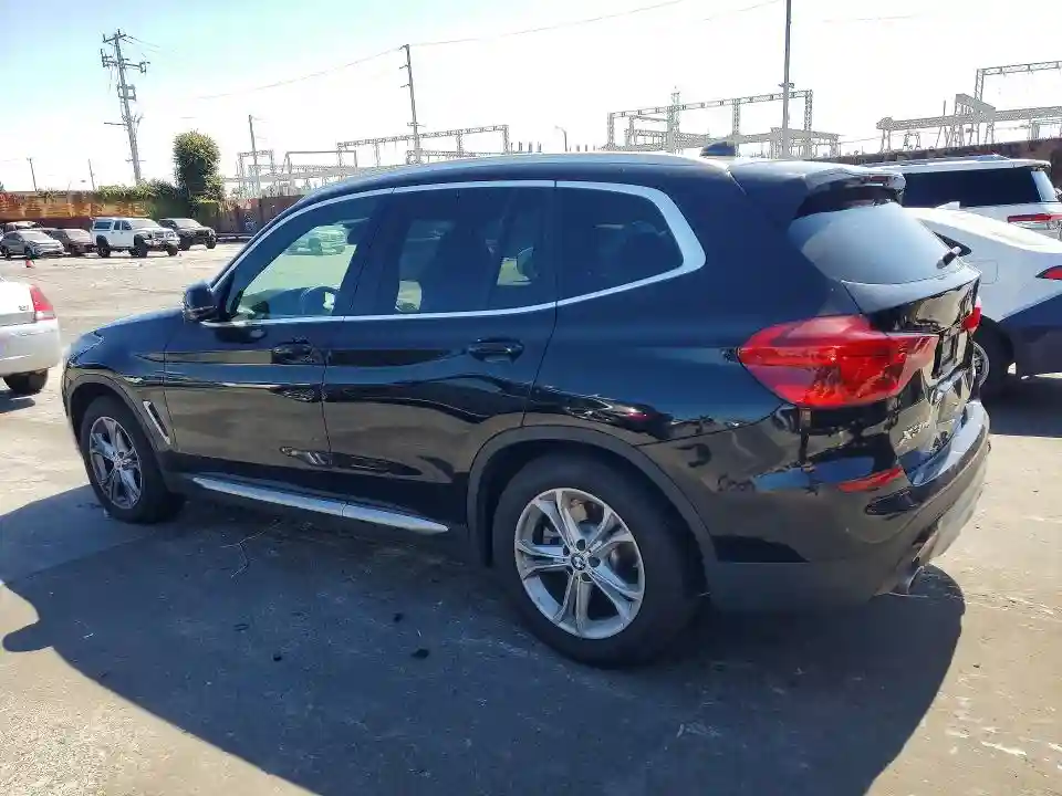 5UXTR7C52KLF32811 2019 BMW X3-1
