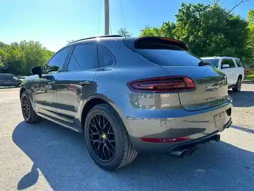 WP1AG2A59JLB62102 2018 PORSCHE MACAN-1