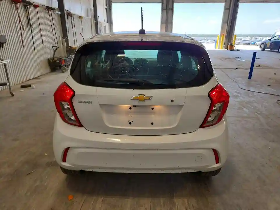 KL8CB6SA4JC423964 2018 CHEVROLET SPARK-5