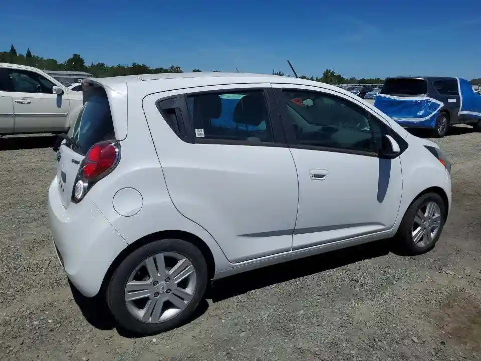 KL8CD6S9XEC561076 2014 CHEVROLET SPARK-2