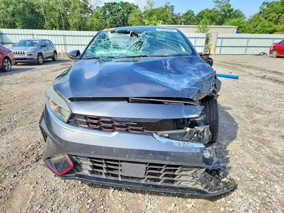 3KPF54AD7NE444883 2022 KIA FORTE-4