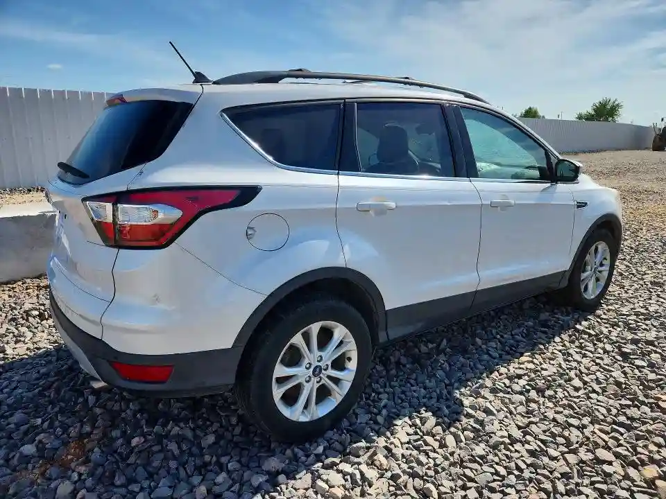 1FMCU9HD4JUA38866 2018 FORD ESCAPE-2