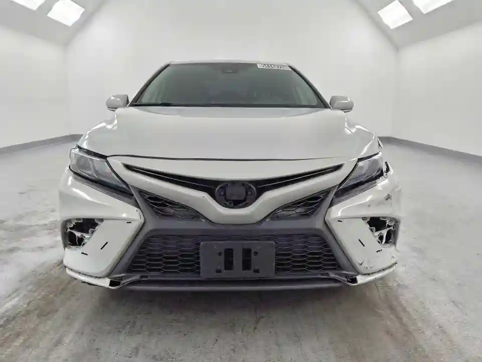 4T1G11AKXNU061806 2022 TOYOTA CAMRY-4