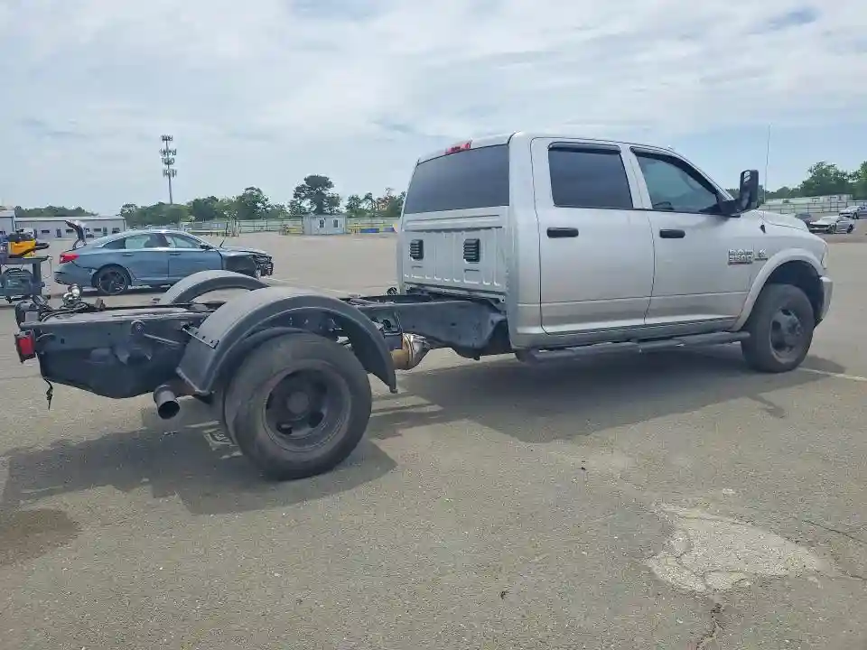3C7WRTCL9FG592898 2015 RAM 3500-2