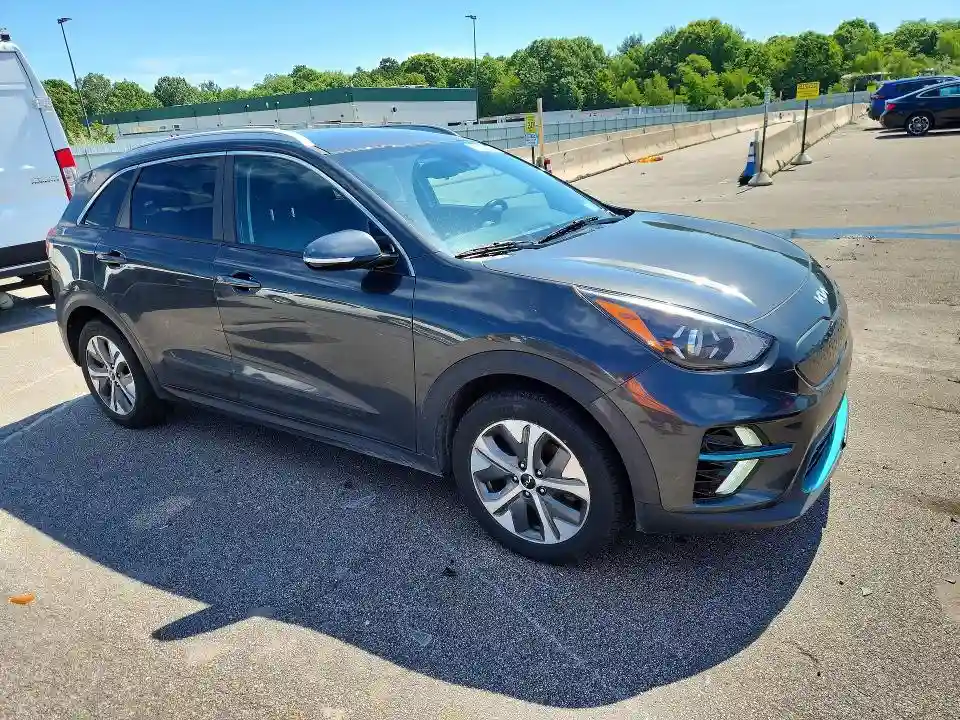 KNDCC3LG2N5159711 2022 KIA NIRO EV S-3