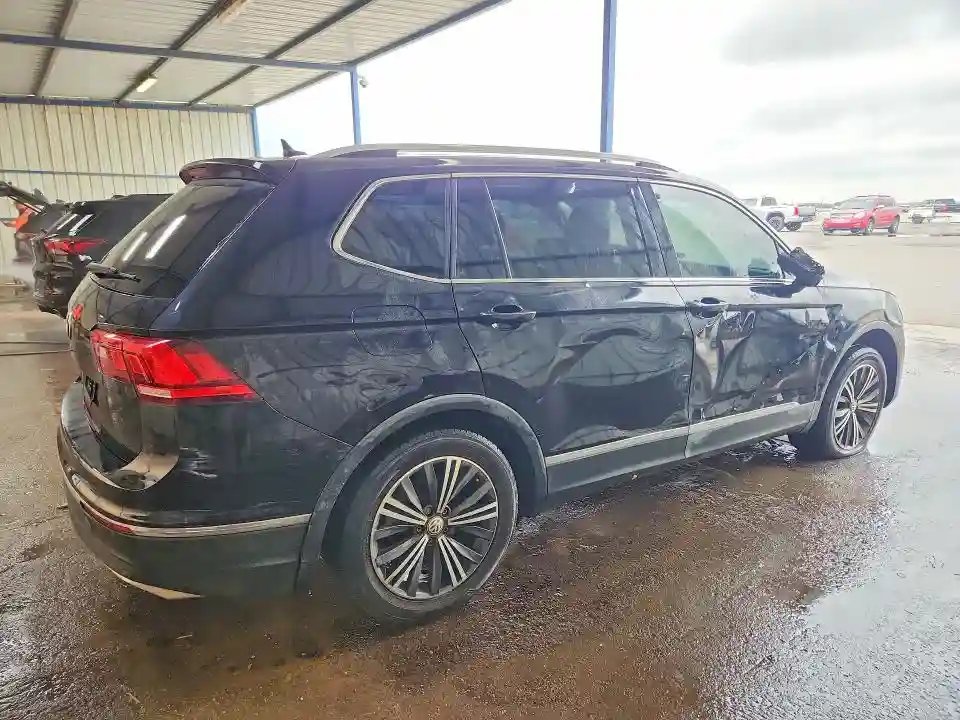 3VV3B7AX0KM132575 2019 VOLKSWAGEN TIGUAN-2