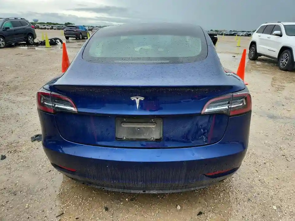 5YJ3E1EB3LF617185 2020 TESLA MODEL 3-5