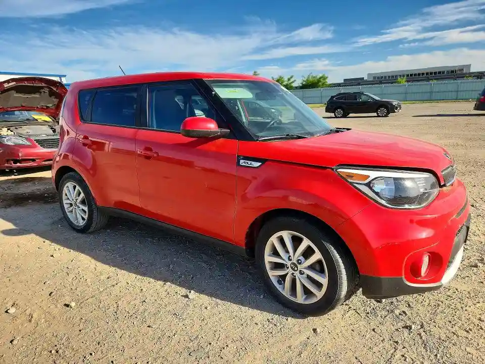 KNDJP3A54J7574623 2018 KIA SOUL-3