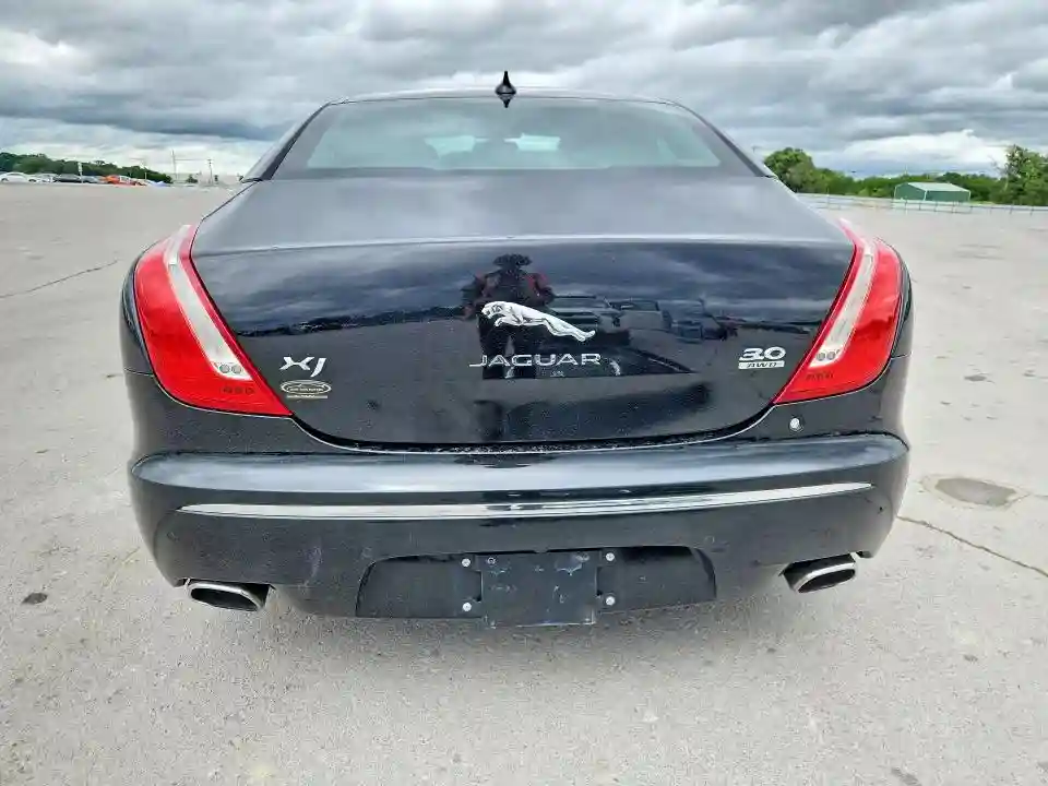 SAJWJ1CD8E8V62704 2014 JAGUAR XJ-5