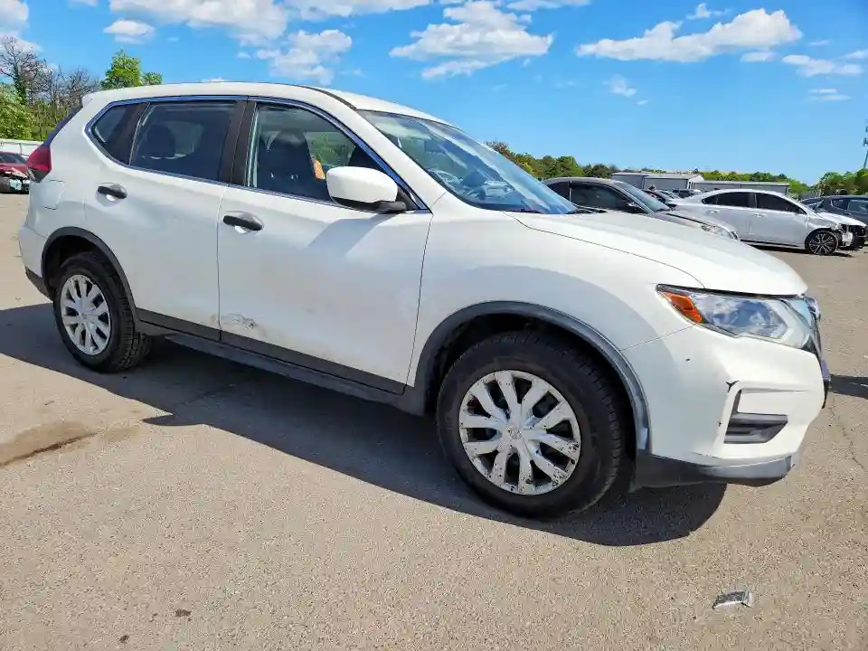 JN8AT2MV9HW012528 2017 NISSAN ROGUE-3