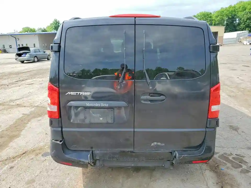 WDAPG2EE4H3310918 2017 MERCEDES-BENZ METRIS-5