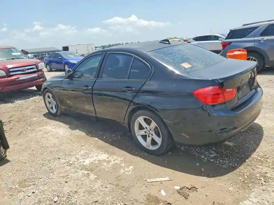 WBA3B1G52ENS80509 2014 BMW 3 SERIES-1
