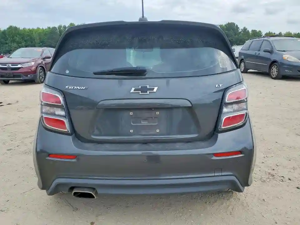 1G1JD6SH8J4102695 2018 CHEVROLET SONIC-5