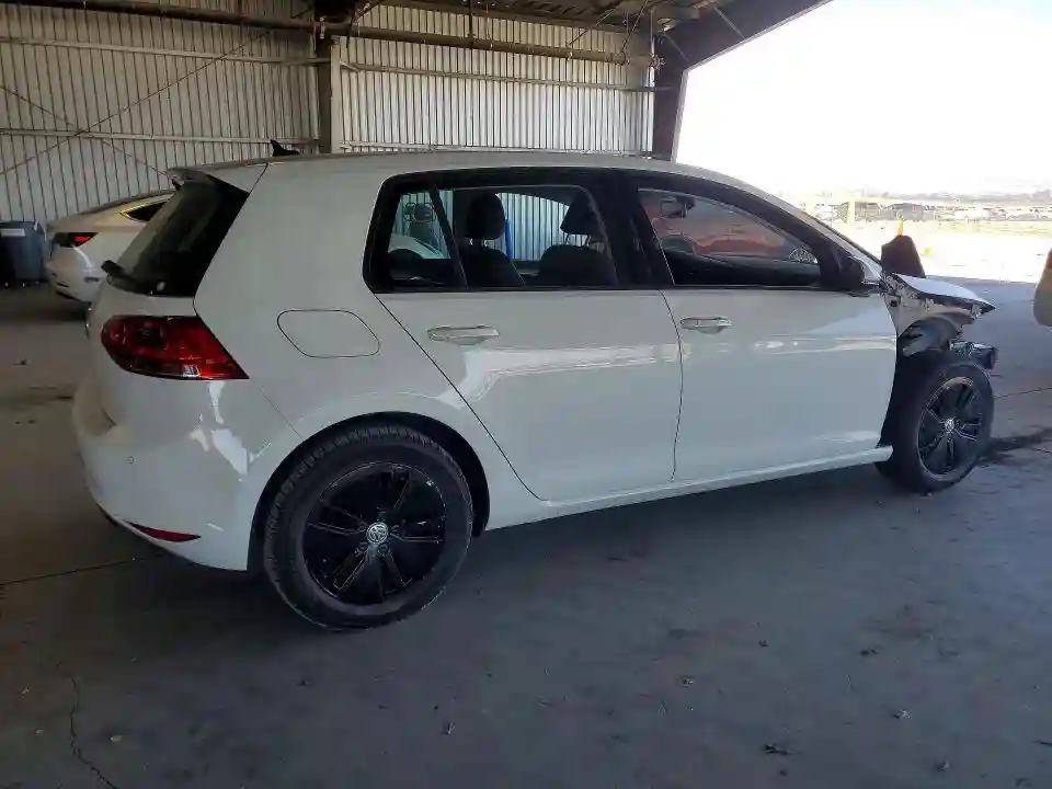 WVWPP7AU2GW900801 2016 VOLKSWAGEN GOLF-2