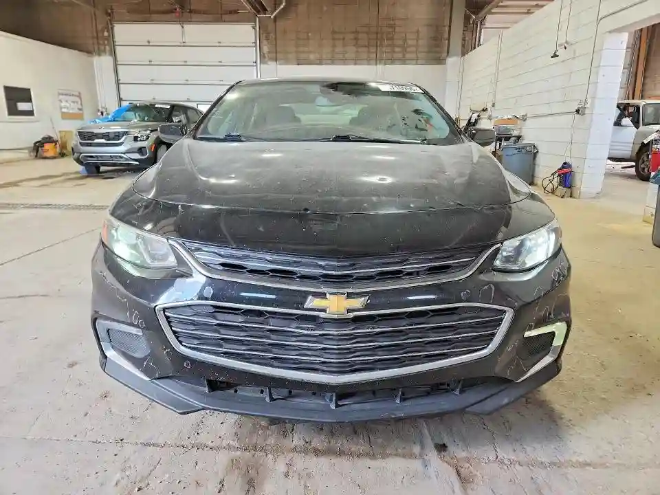1G1ZD5ST0JF125619 2018 CHEVROLET MALIBU-4