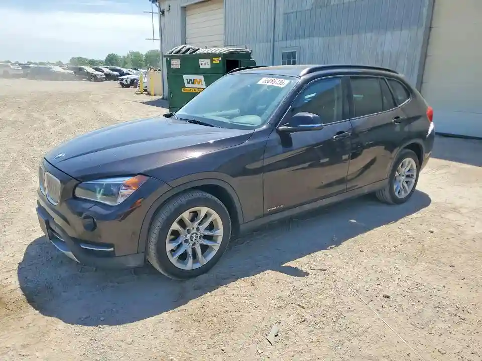 WBAVL1C58FVY41552 2015 BMW X1-0
