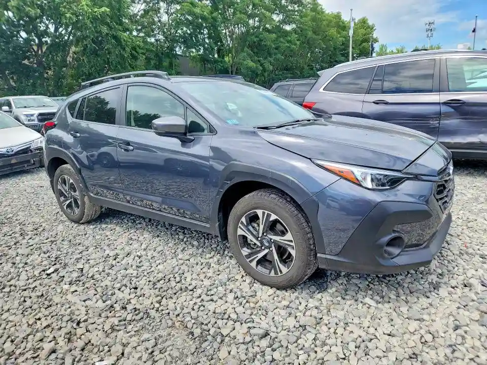 JF2GUHDC6S8328602 2025 SUBARU CROSSTREK-3