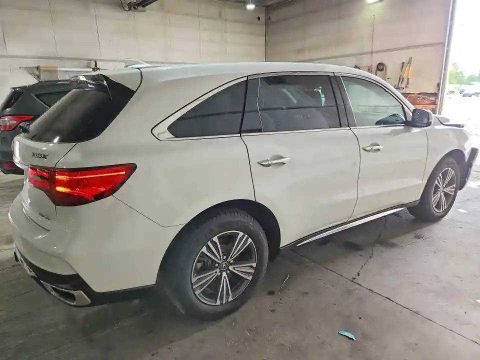 5J8YD4H34JL017379 2018 ACURA MDX-2