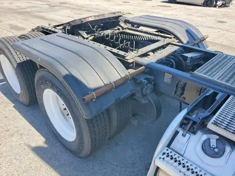 1XPBD49X7JD479045 2018 PETERBILT ALL OTHER-5