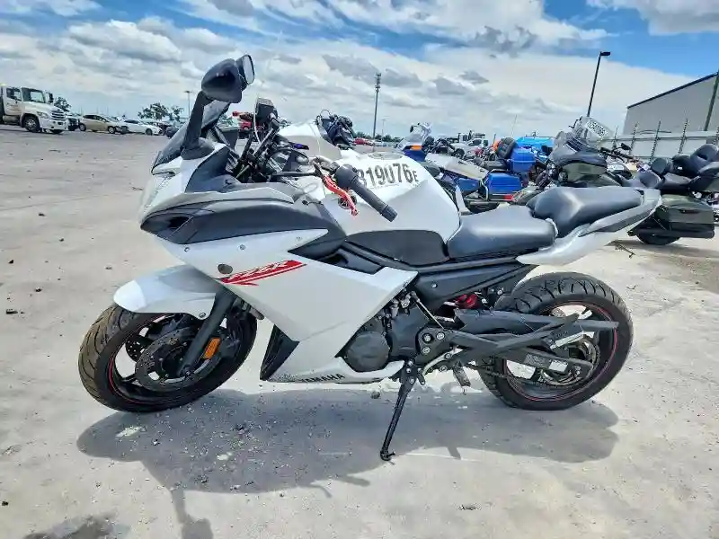 JYARJ18E3CA008534 2012 YAMAHA FZ600-800-2