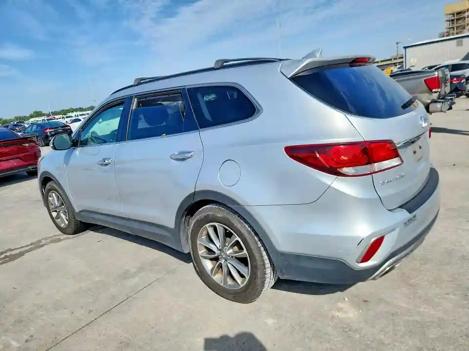 KM8SN4HFXHU233720 2017 HYUNDAI SANTA FE-1