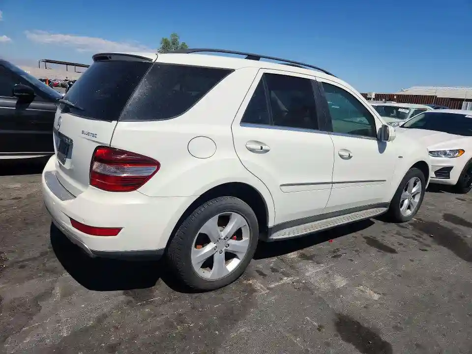 4JGBB2FB5AA535310 2010 MERCEDES-BENZ M-CLASS-2