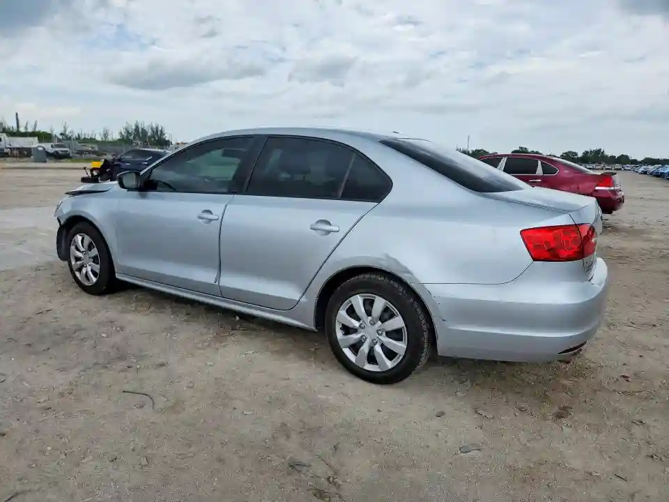 3VW2K7AJ5CM330735 2012 VOLKSWAGEN JETTA BASE-1