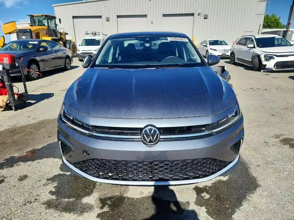 3VW7X7BU2SM052388 2025 VOLKSWAGEN JETTA-4