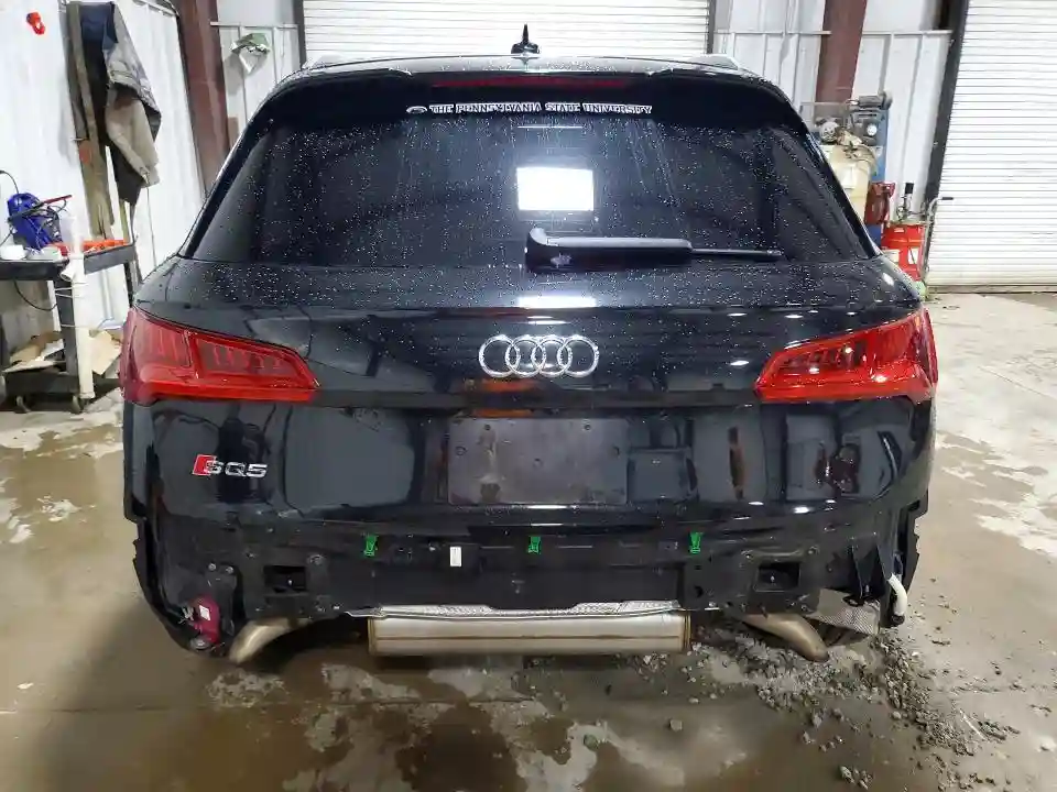 WA1A4AFY7J2007636 2018 AUDI SQ5-5