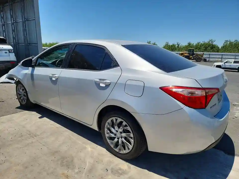 2T1BURHE5JC123382 2018 TOYOTA COROLLA-1